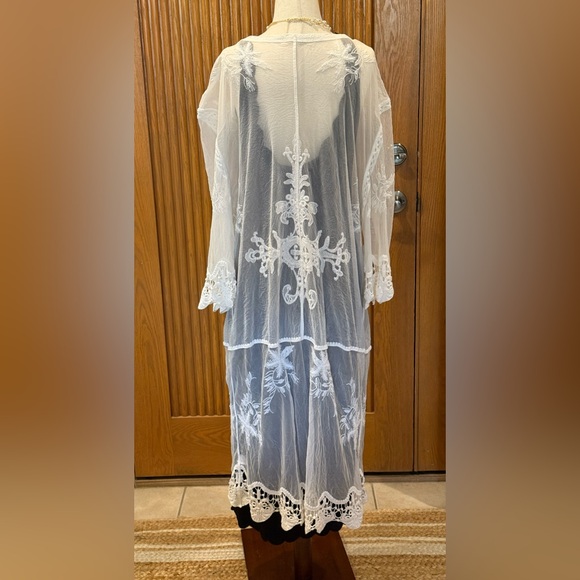 Vintage Style Embroidered White Lace Kimono Jacket/Coverup, One Size - Picture 8 of 14